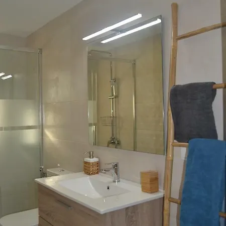 Lunamar Apartment