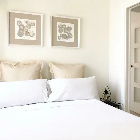 Lunamar Apartment